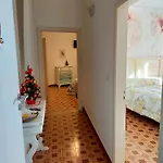 La Casina Dei Nonni Bed & Breakfast 3*