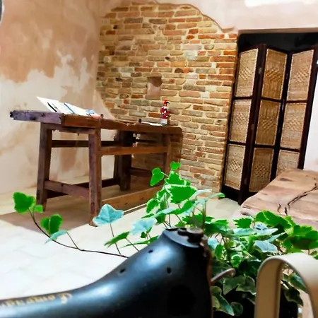 La Casina Dei Nonni Bed and breakfast 3*